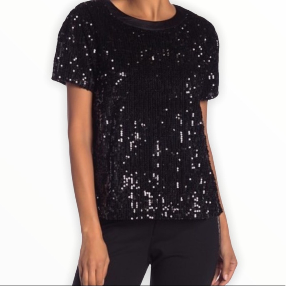 New Laundry By Shelli Segal Black Top
Black Short Sleeve Sequin Blouse XS/ TP